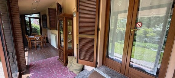 9 غرف نوم فيلا في Merone, Italy رقم 329083 28