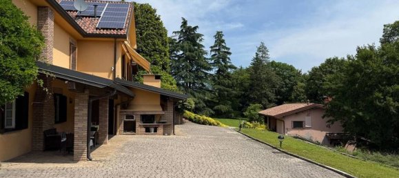 9 غرف نوم فيلا في Merone, Italy رقم 329083 34