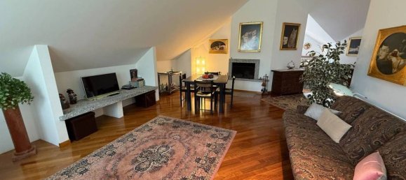 9 غرف نوم فيلا في Merone, Italy رقم 329083 20