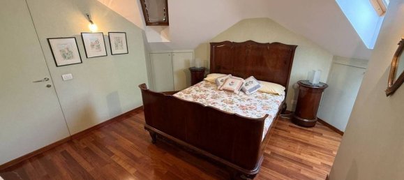 9 غرف نوم فيلا في Merone, Italy رقم 329083 23