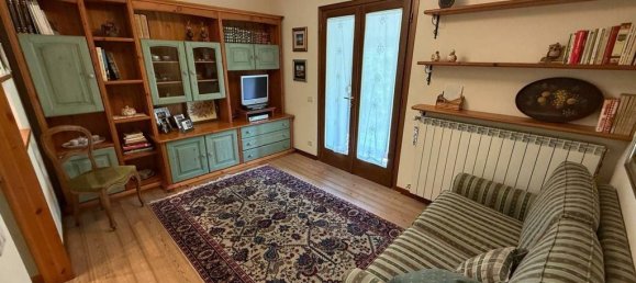 9 غرف نوم فيلا في Merone, Italy رقم 329083 29