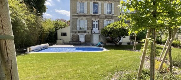 6 bedrooms House in Troyes, France No. 213766 8