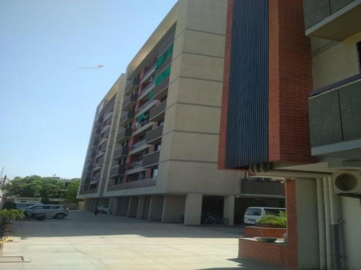 3 bedrooms House in Amdavad, India No. 54722