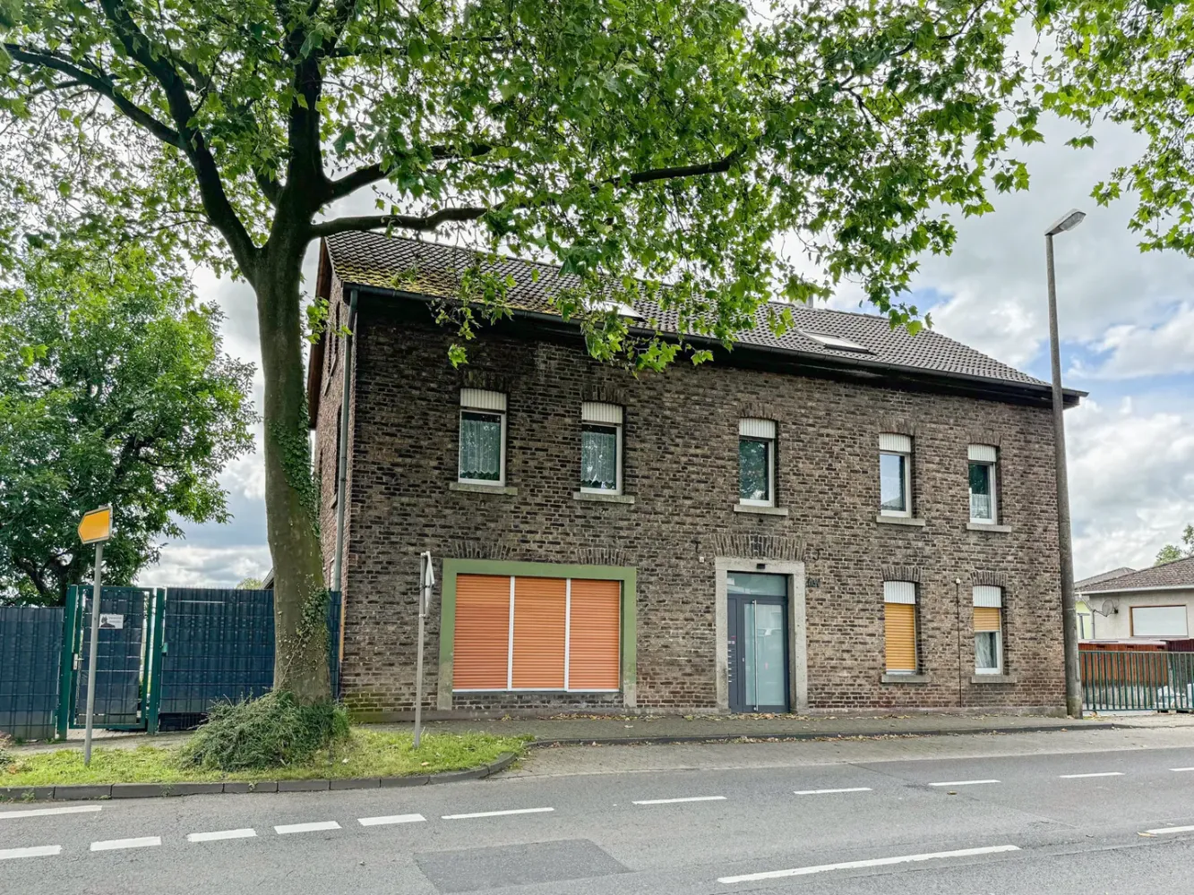 Edifício em Rhein-Sieg, Germany 674 m² N.º 229031