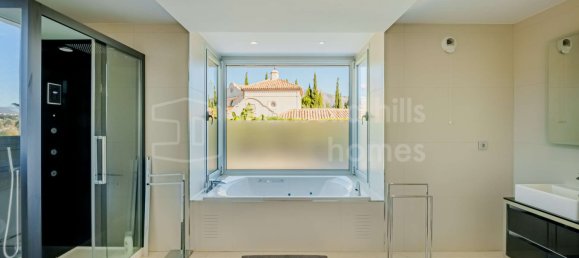 Вилла с 5 спальнями в Марбелья, Испания № 84135 17