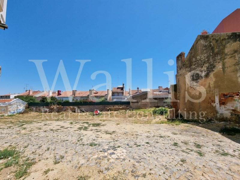 412m² Land in Lisbon, Portugal No. 71704