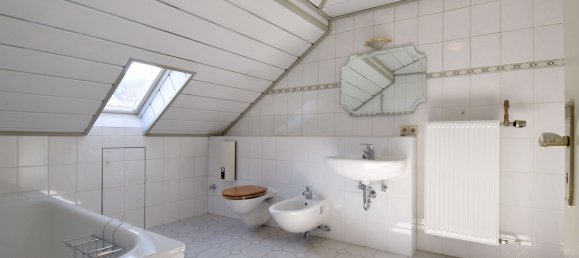 Adosado de 6 dormitorios en Birkenfeld, Germany No. 236731 8