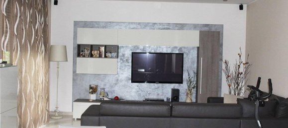 Квартира с 5 комнатами в Ферминьяно, Италия № 172356 8