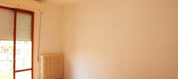 Квартира с 5 комнатами в Ферминьяно, Италия № 172356 2