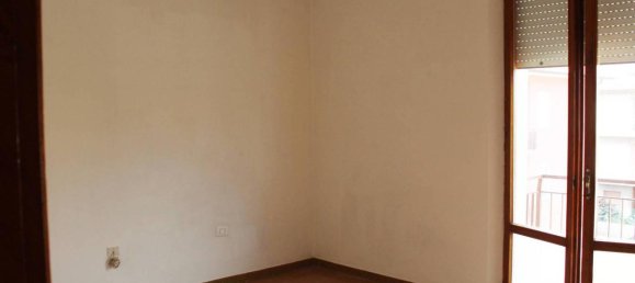 Квартира с 5 комнатами в Ферминьяно, Италия № 172356 3