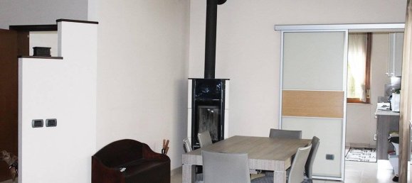 Квартира с 5 комнатами в Ферминьяно, Италия № 172356 9