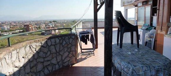 4 rooms Apartment in Melito di Napoli, Italy No. 224704 7