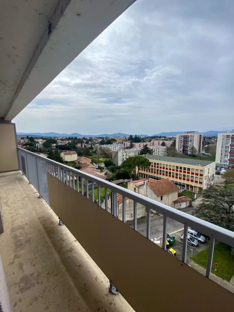 Квартира с 2 спальнями в Монтелимар, Франция № 263209