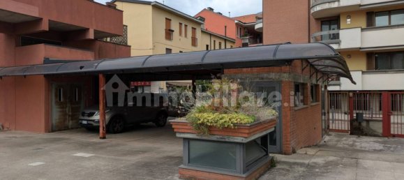 5-salle Bâtiment à Locate di Triulzi, Italy No. 320034 4