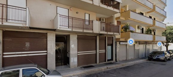 5 rooms Apartment in Andria, Italy No. 180125 2