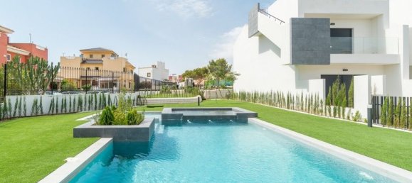 Бунгало с 3 спальнями в Торревьеха, Испания № 176439 2