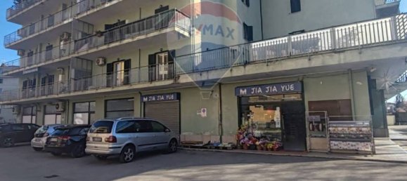 Imóvel comercial de 1 divisão em Cassino, Italy N.º 323994 2