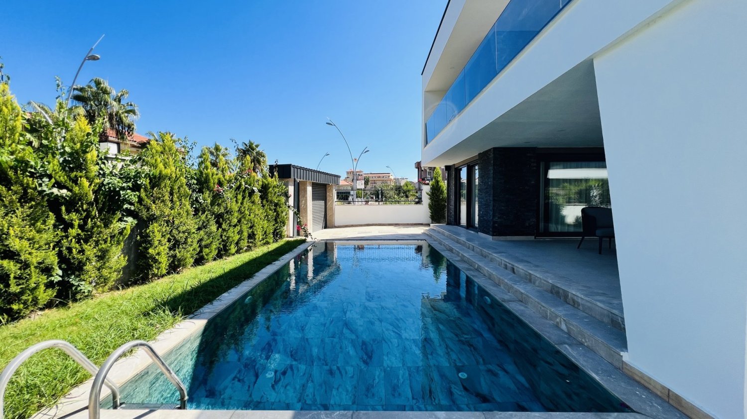 Villa de 4+1 en Kemer, Turkey No. 27161