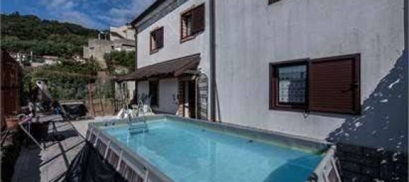 5-salle Villa à Trieste, Italy No. 285340 3