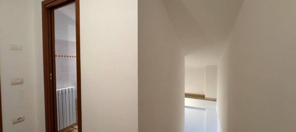 3 bedrooms Apartment in Pesaro, Italy No. 371769 25