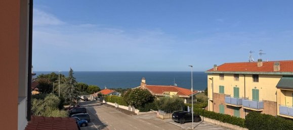 3 bedrooms Apartment in Pesaro, Italy No. 371769 5