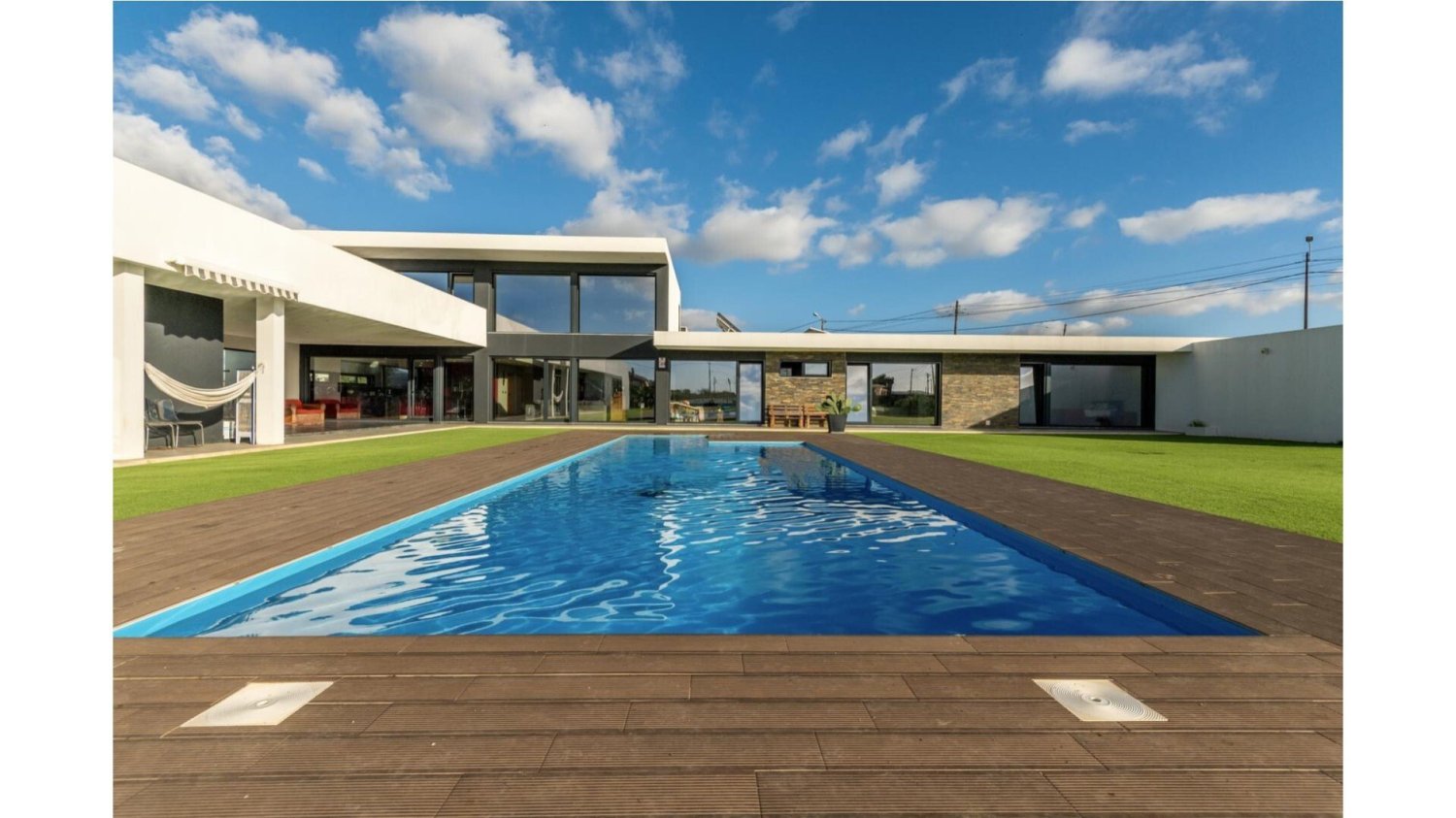 3 chambres Villa à Rio de Mouro, Portugal No. 114388