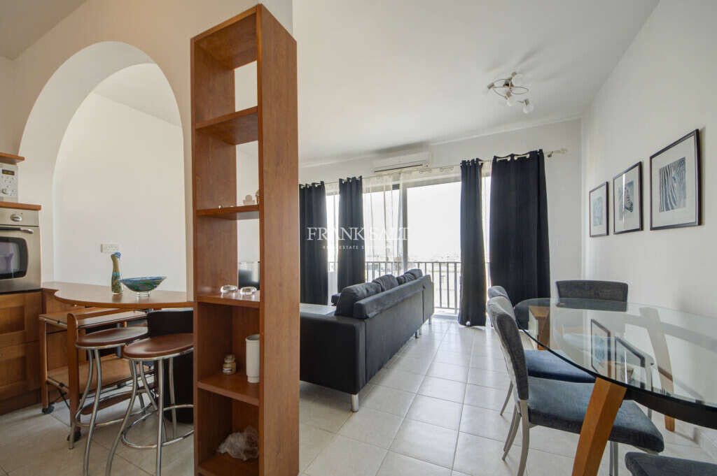 2 bedrooms Apartment in Saint Julian's, Malta No. 9273