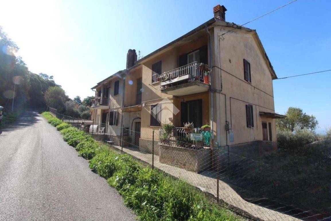 Apartamento de 2 dormitorios en Scandriglia, Italy No. 46270
