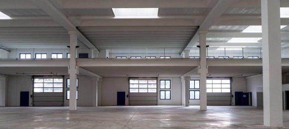 Lagerhaus in Figino Serenza, Italy 3600m², Nr. 333720 3