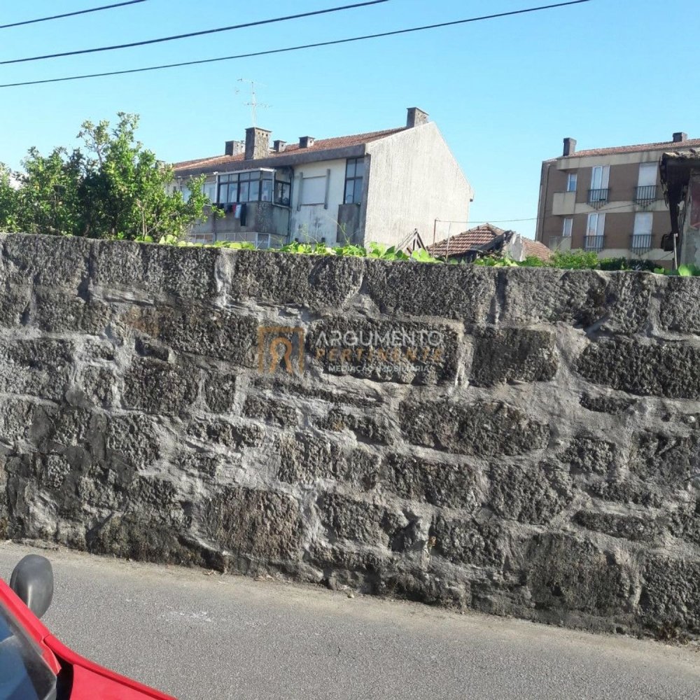 253m² Land in Senhora da Hora, Portugal No. 160362