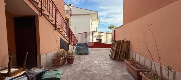 Квартира с 3 спальнями в Капена, Италия № 294221 3