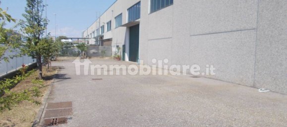 2-salle Entrepôt à Canonica d'Adda, Italy No. 309416 7