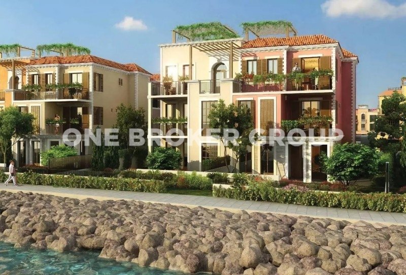 3 bedrooms Townhouse in Jumeirah, UAE No. 2658