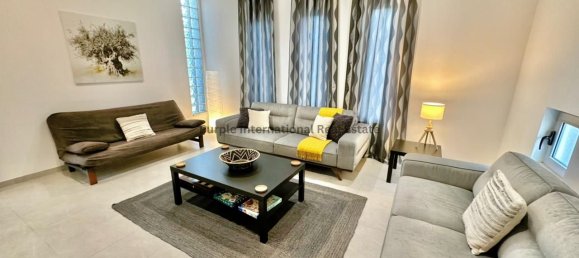 5 bedrooms Villa in Aradippou, Cyprus No. 5199 13