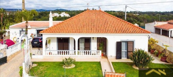 3 Schlafzimmer Villa in Almancil, Portugal, Nr. 92176 2