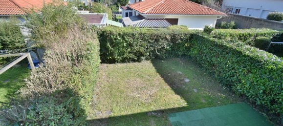 4 bedrooms House in Pau, France No. 99069 6