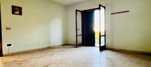 3 غرف نوم شقة في Giugliano in Campania, Italy رقم 179725 15