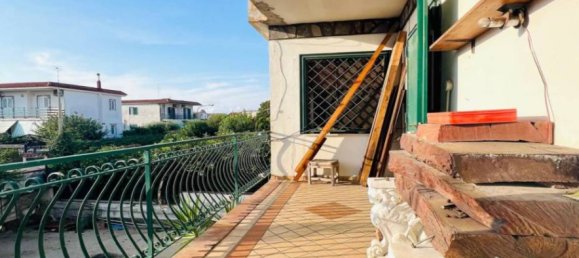 3 غرف نوم شقة في Giugliano in Campania, Italy رقم 179725 24