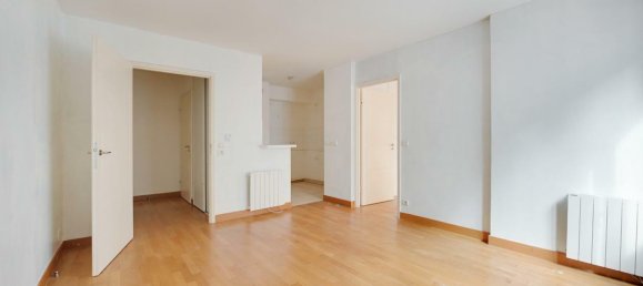 1 bedroom Apartment in Chatillon, France No. 351851 3