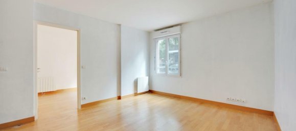 1 bedroom Apartment in Chatillon, France No. 351851 2