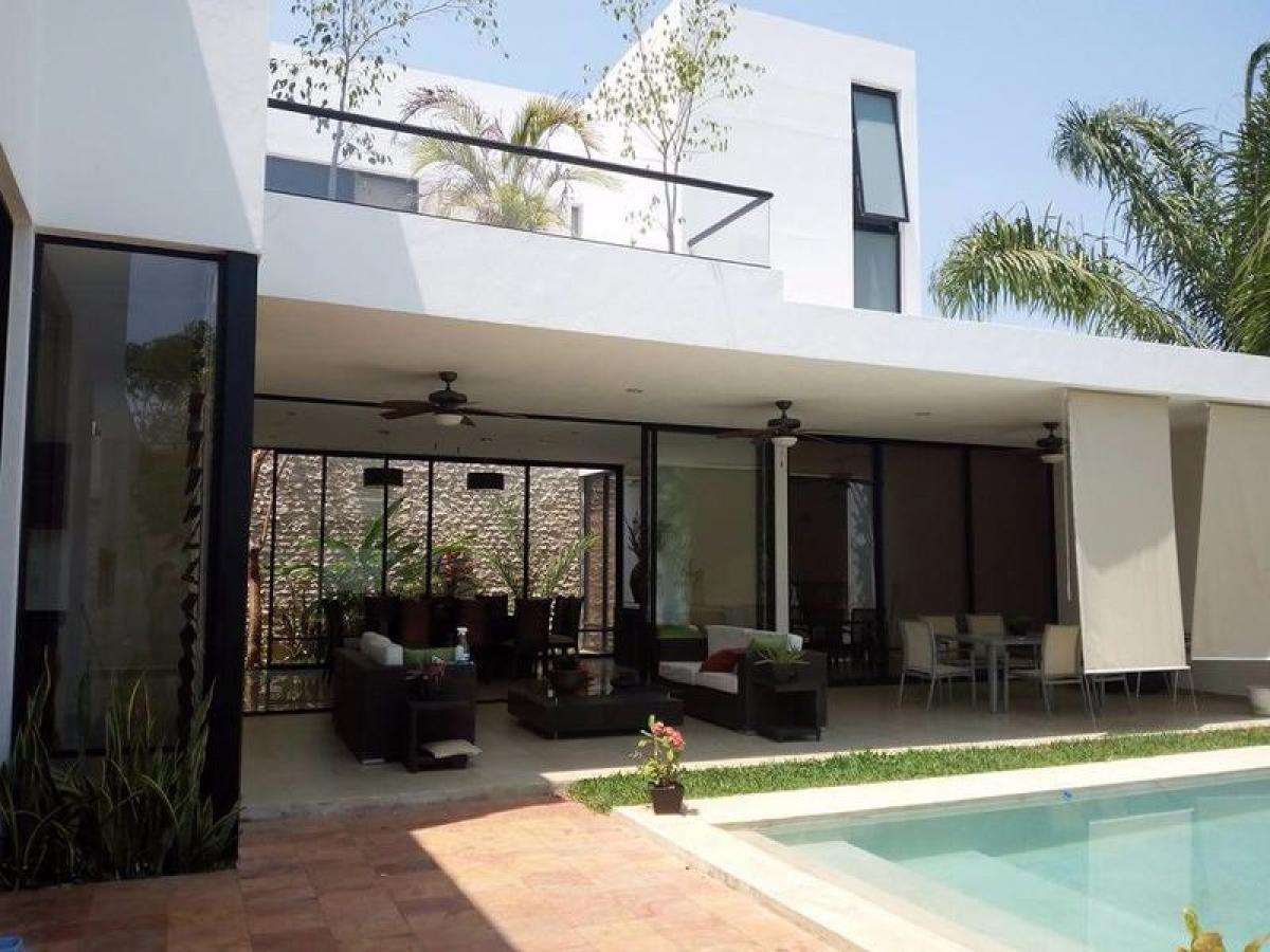 4 bedrooms House in Merida, Mexico No. 177808
