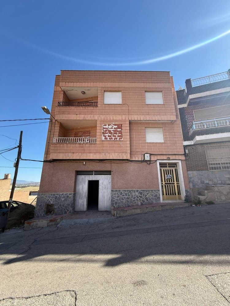 Edifício em Torreaguera, Spain 350 m² N.º 233056