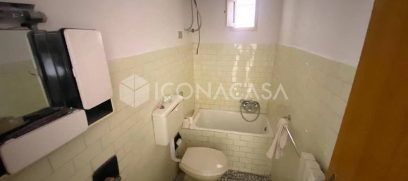 5 rooms House in Modugno, Italy No. 33326 9