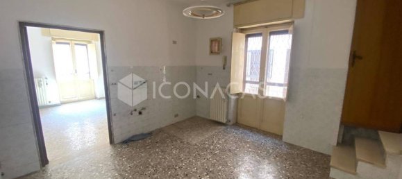 5 rooms House in Modugno, Italy No. 33326 6