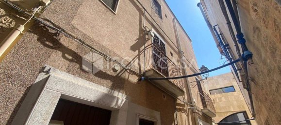 5 rooms House in Modugno, Italy No. 33326 4
