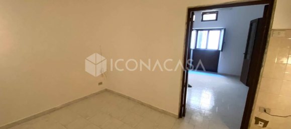 5 rooms House in Modugno, Italy No. 33326 11