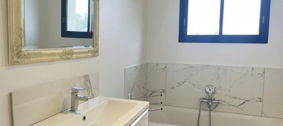 3 bedrooms House in Montaigut-sur-Save, France No. 300168 9