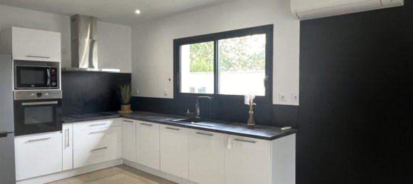 3 bedrooms House in Montaigut-sur-Save, France No. 300168 7