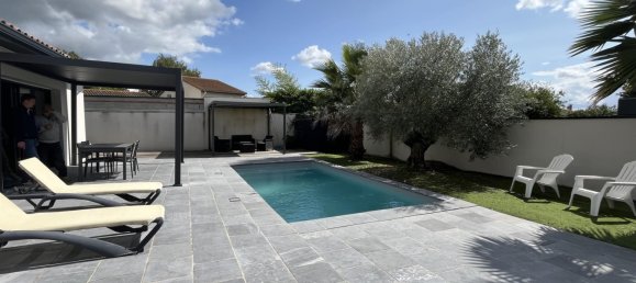 3 bedrooms House in Montaigut-sur-Save, France No. 300168 2