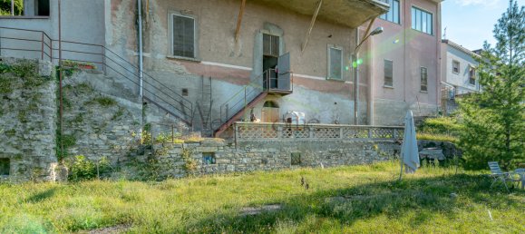 1156m² Building in Tavernerio, Italy No. 167735 5